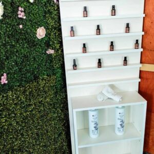 Esmaltero Nova con estantes