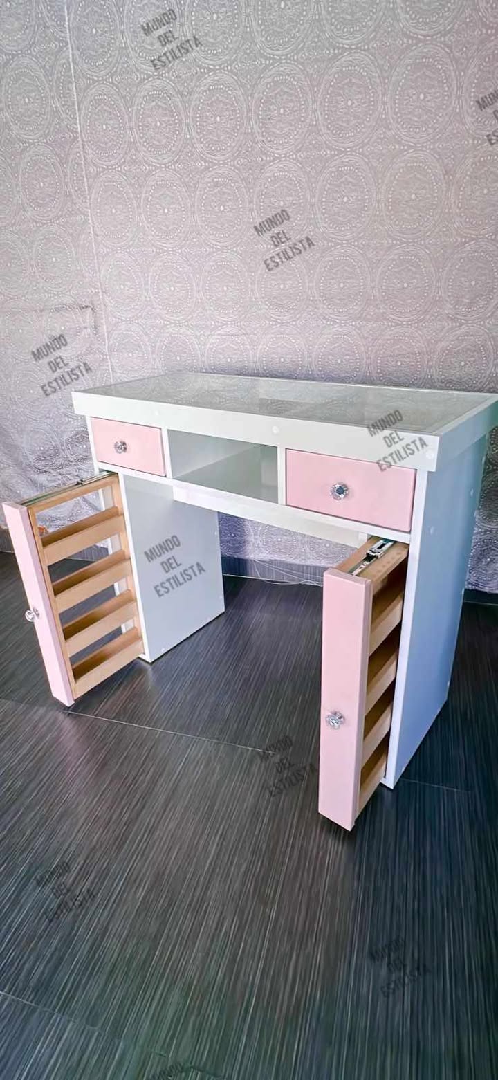 Mesa de uñas Eiffel