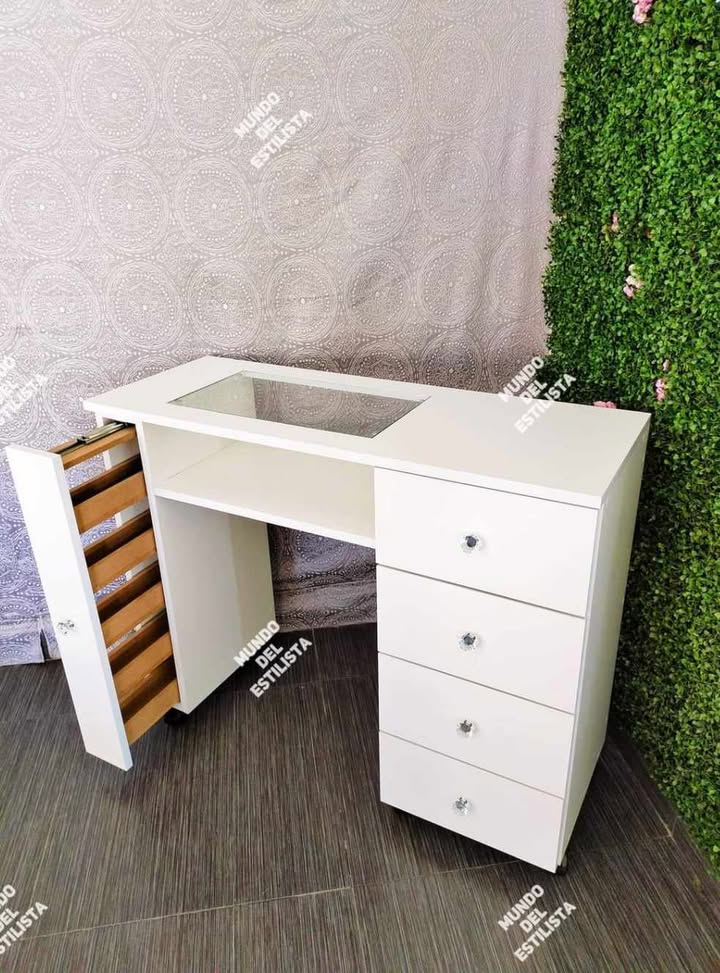 mesa uñas vitrina y esmaltero